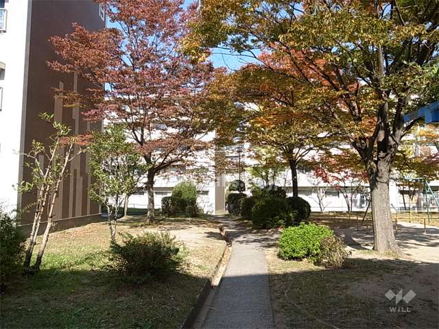 19号棟の東側の通路。