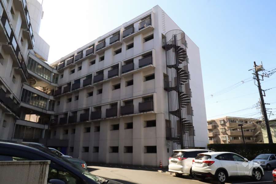 東急ドエル梶が谷ビレジC棟の外観(北東側から)