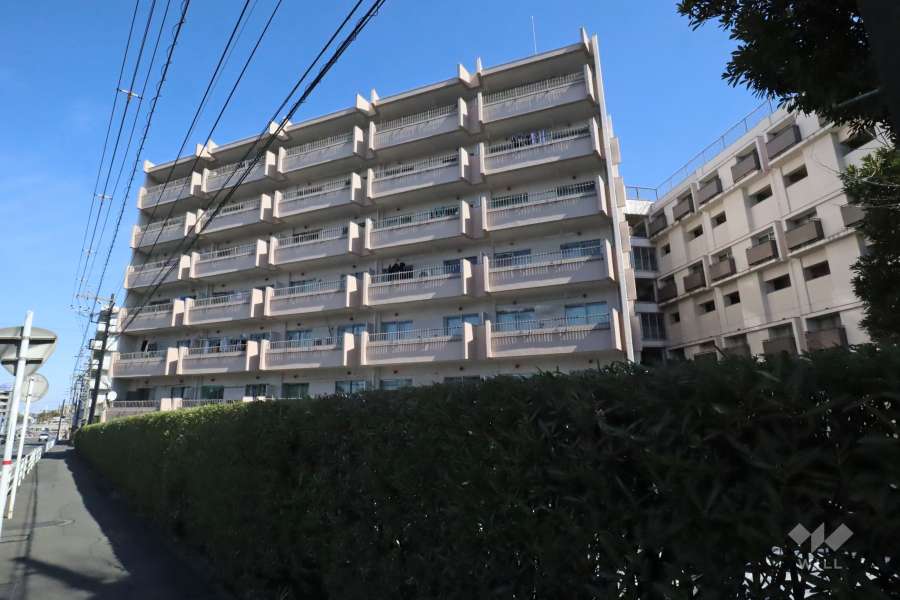 東急ドエル梶が谷ビレジC棟の外観(南西側から)