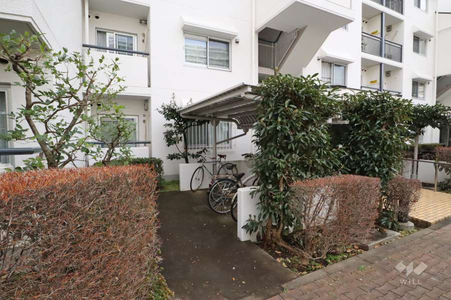 駐輪場（屋根付き）