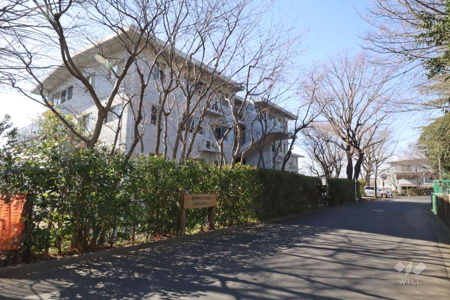 ヒルサイド久末３号棟の外観(南東側から)