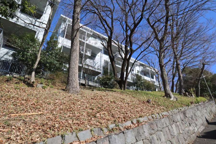 ヒルサイド久末３号棟の外観(北西側から)