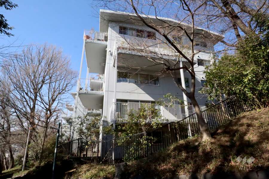 ヒルサイド久末３号棟の外観(南西側から)