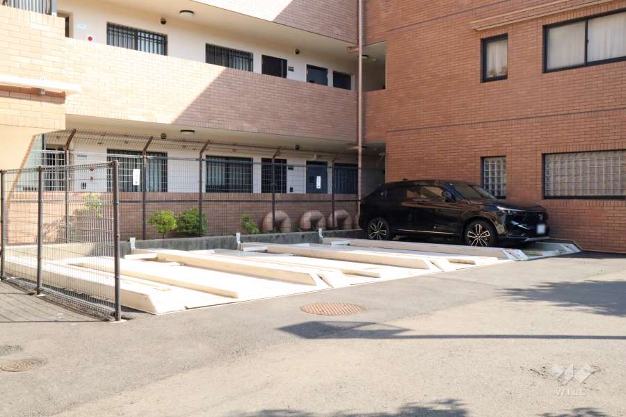 敷地内駐車場（屋外機械式）
