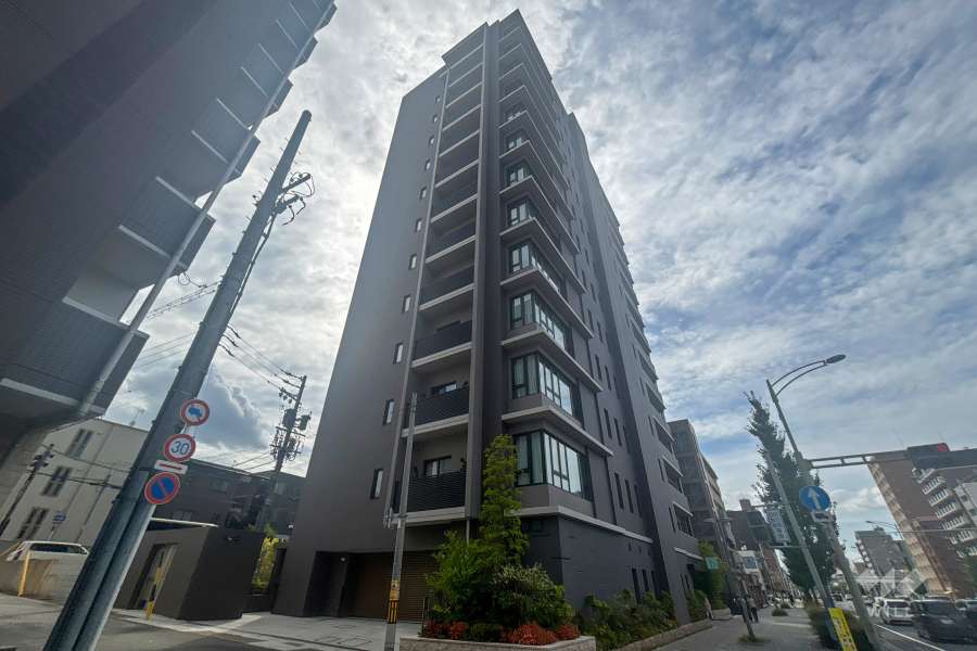 マストスクエア東山の外観(北東側から)