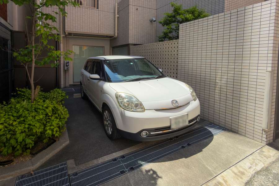 敷地内駐車場（屋外平面式）