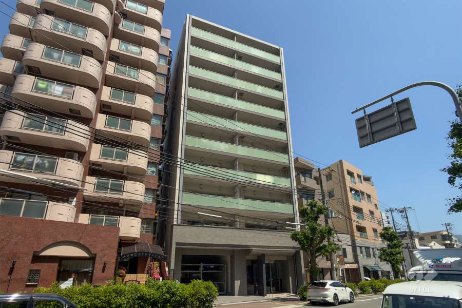 ジオ六甲道レジデンスの外観（南側から）