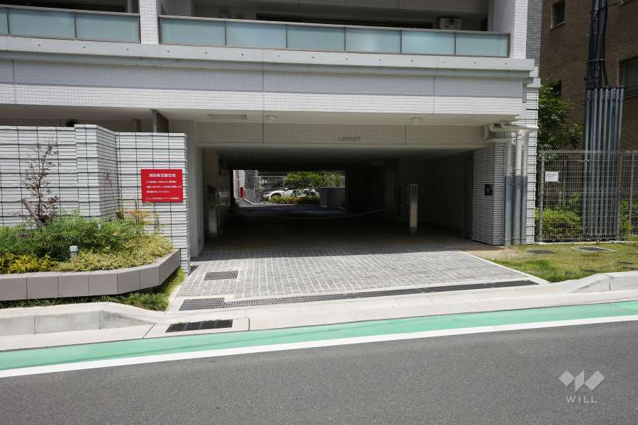 駐車場の出入口