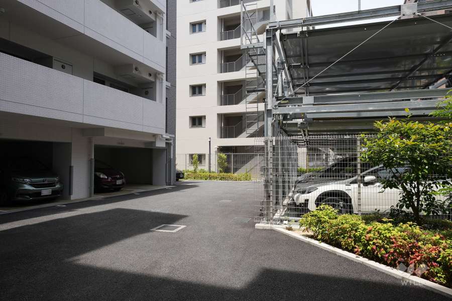 敷地内駐車場（屋内平面式・屋外機械式）