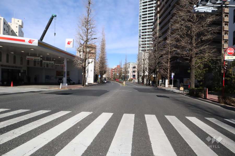 敷地南西側の前面道路
