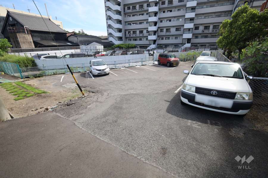 敷地内駐車場（屋外平面式）