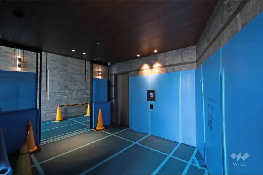 エントランスはオートロック付きです。