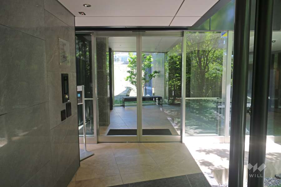 サブエントランス