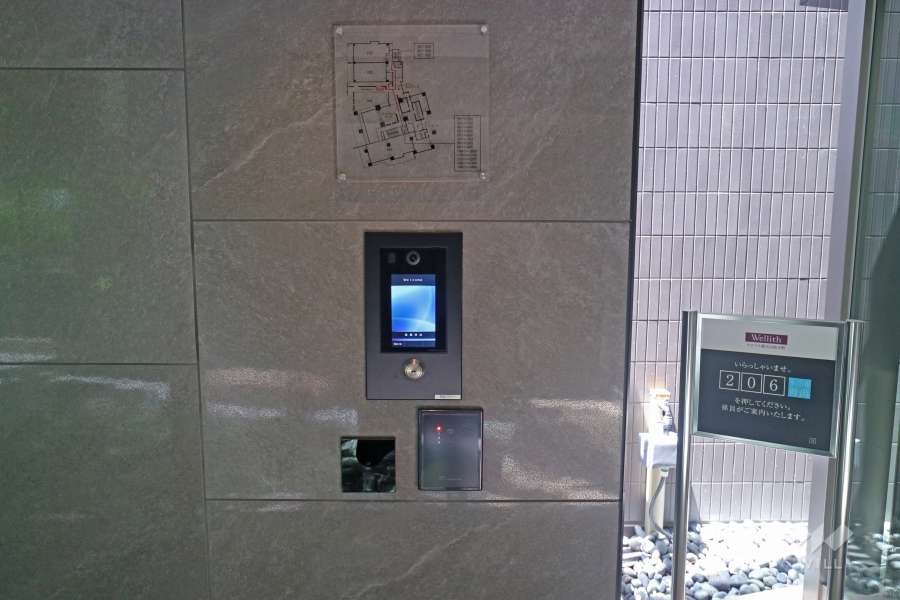 サブエントランスのオートロック操作盤