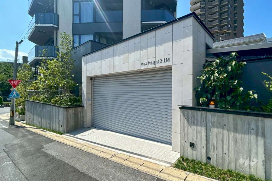 駐車場の出入り口