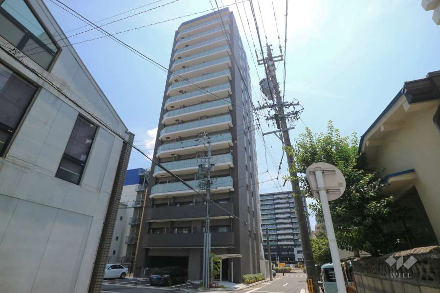 プレサンス　ロジェ 千種内山の外観（北側から）