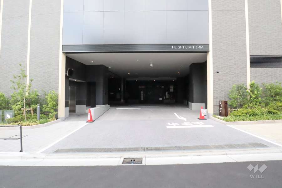 駐車場の出入り口