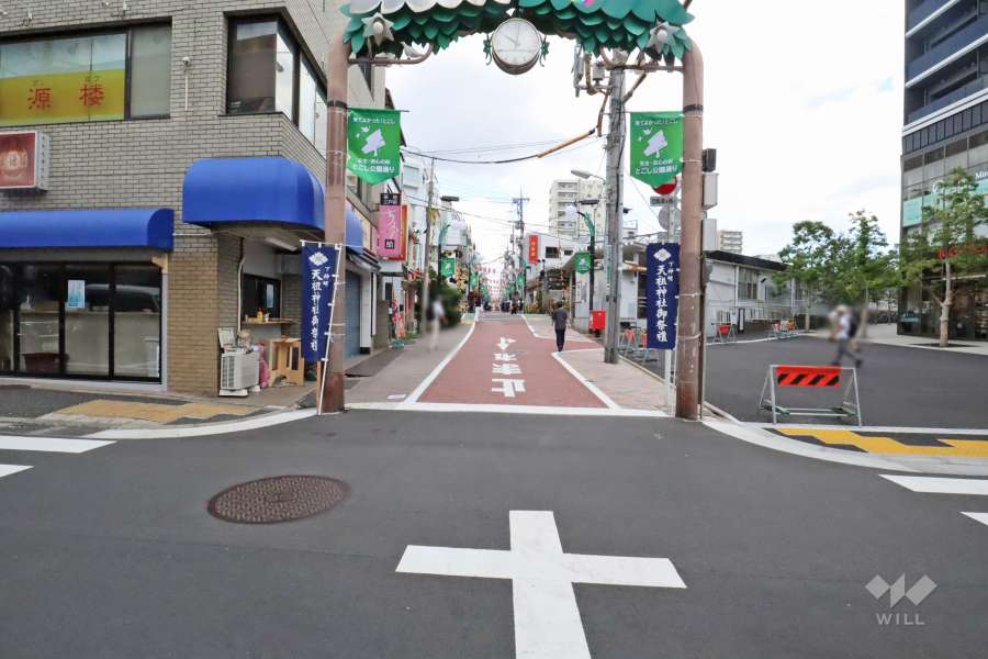 敷地北西側の前面道路