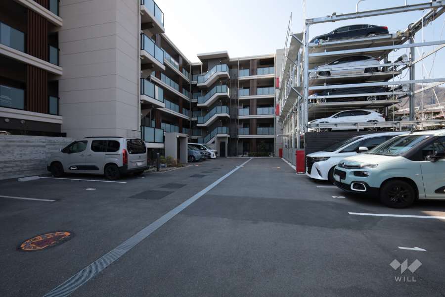 敷地内駐車場（屋外平面式）
