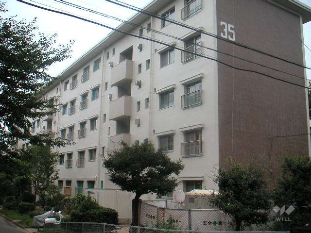 箕面粟生第２住宅35棟の外観