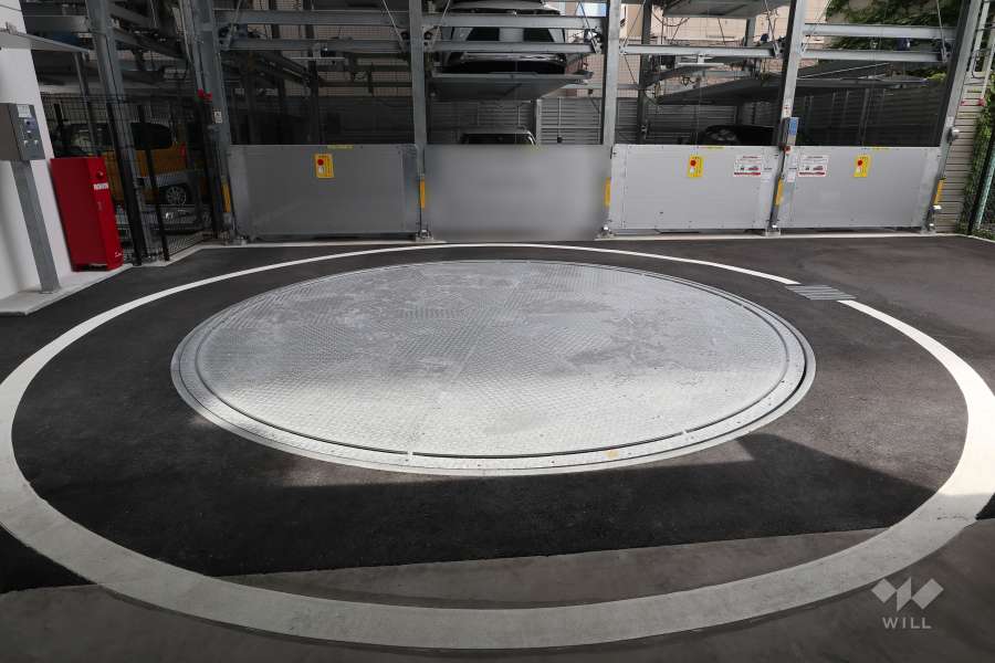 駐車場のターンテーブル