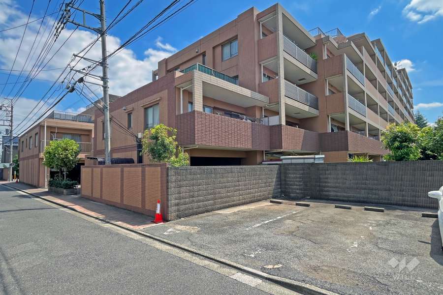 レクセルマンション三鷹の森の外観（北西側から）