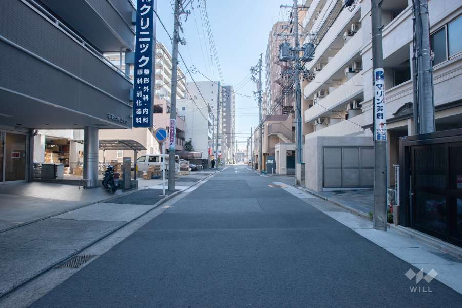 敷地北東側の前面道路
