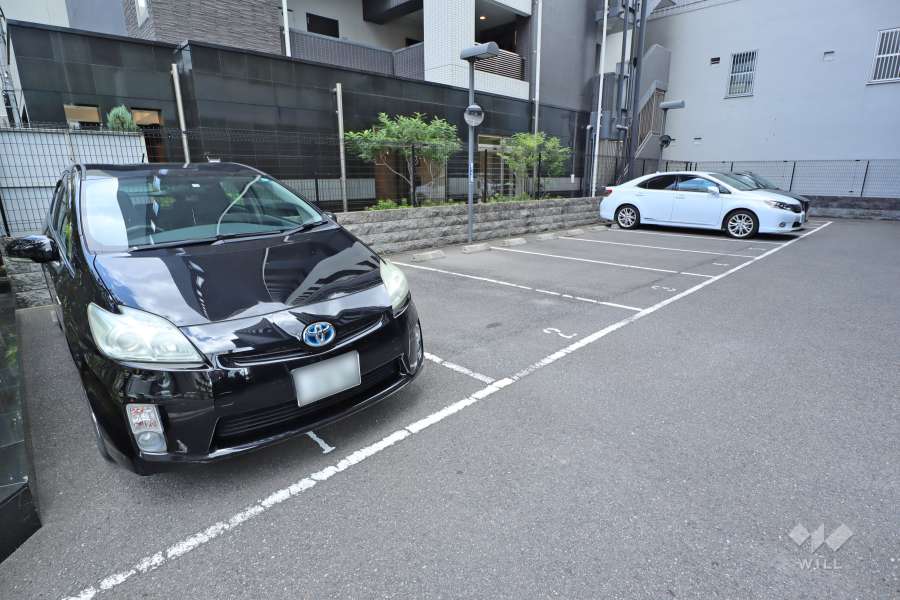 敷地内駐車場（屋外平面式）