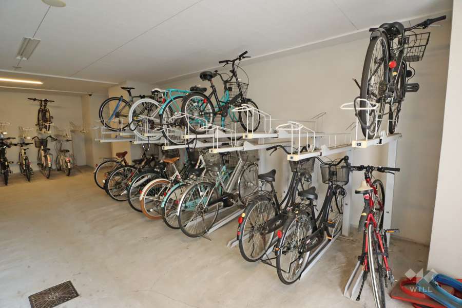 屋内に設けられた駐輪場