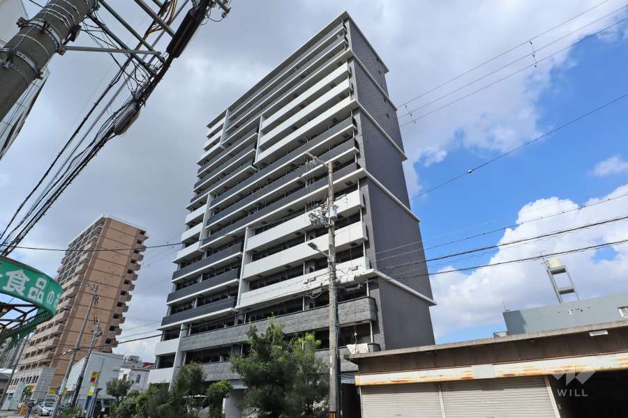 エスライズ新大阪フロントの外観（南東側から）