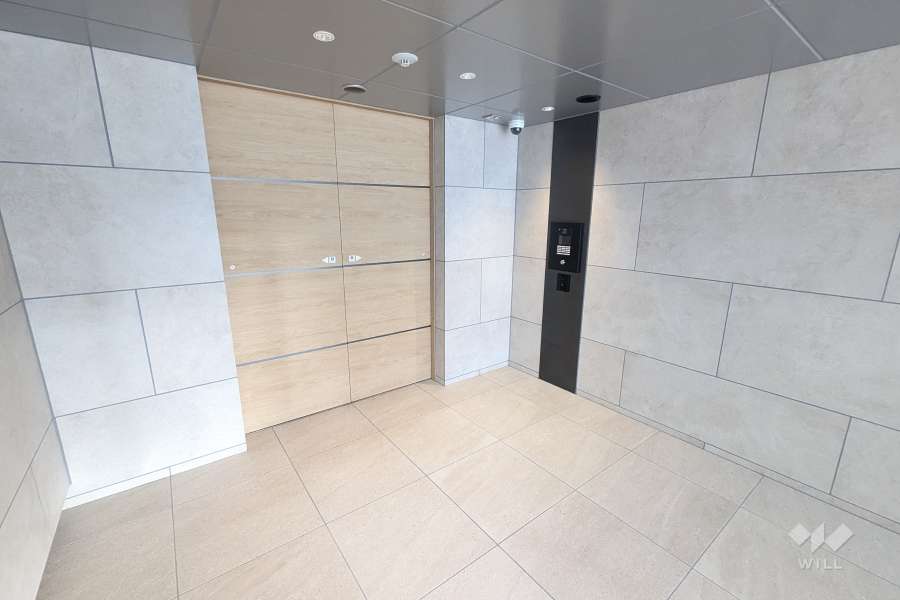 南側エントランス