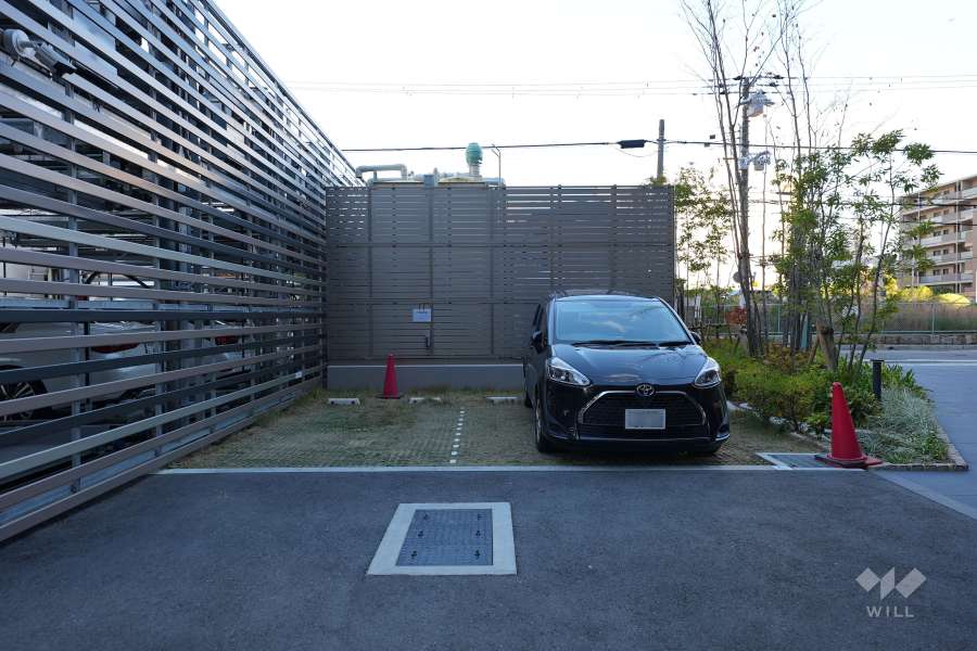 敷地内駐車場（屋外平面式）