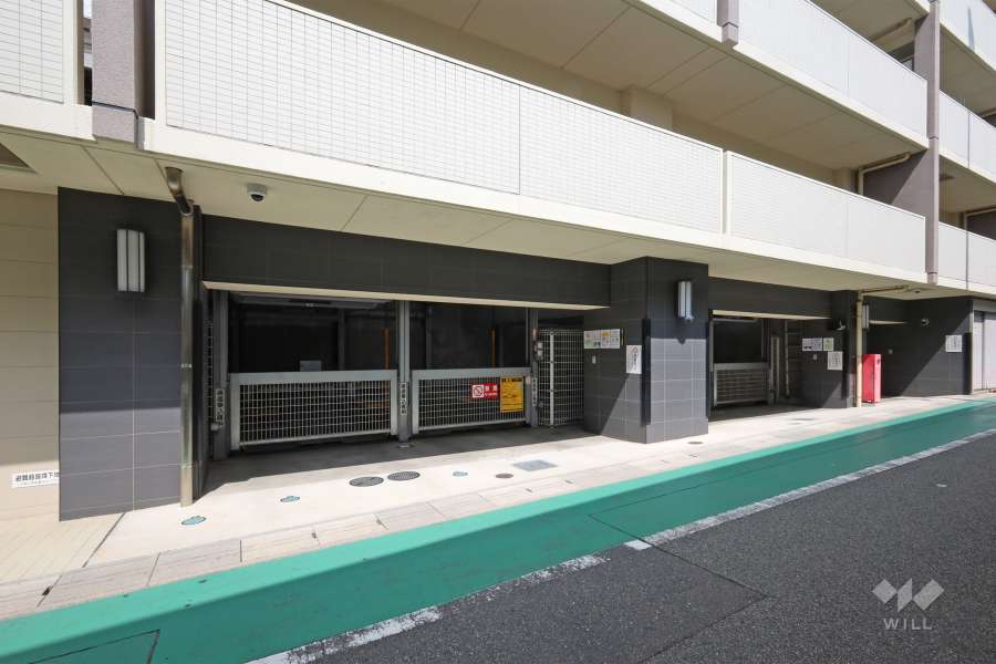 敷地内駐車場（屋内機械式）