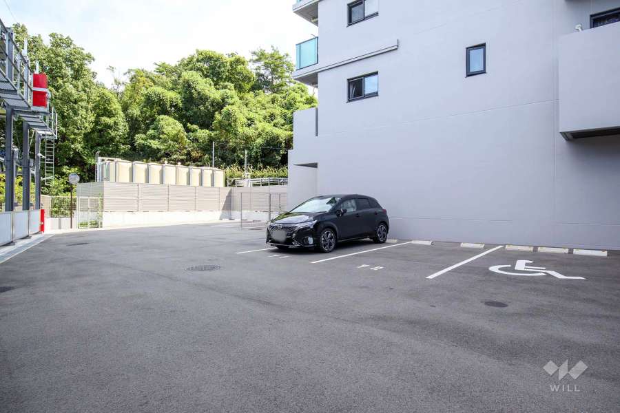 敷地内駐車場(屋外平面式)