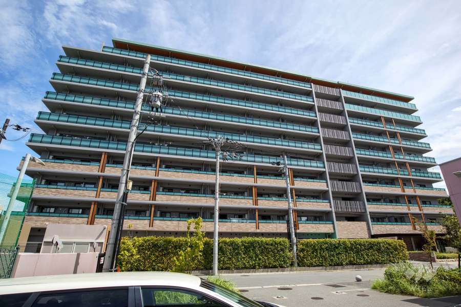 マスターズマンション吹田千里丘　中楽坊の外観（西北西側から）