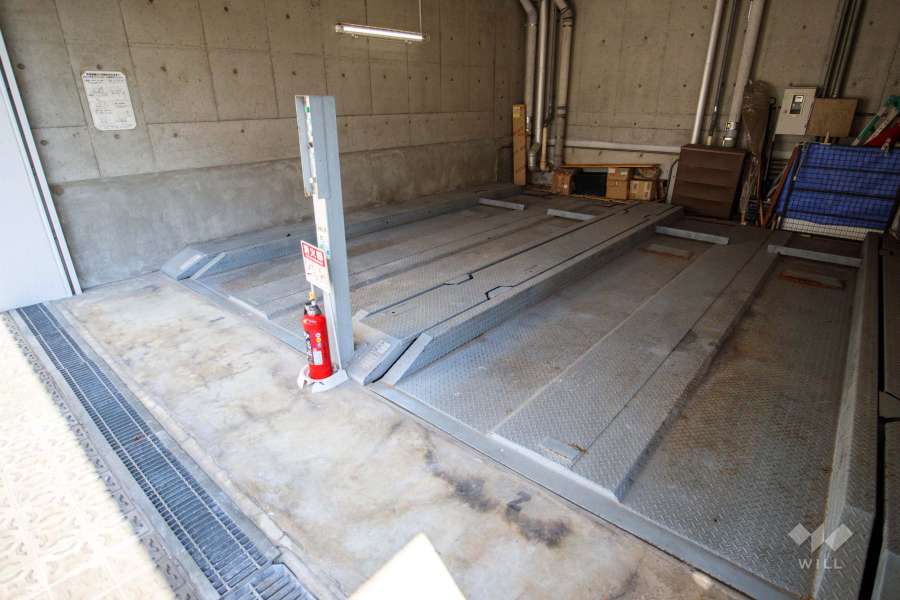 敷地内駐車場(屋内機械式)