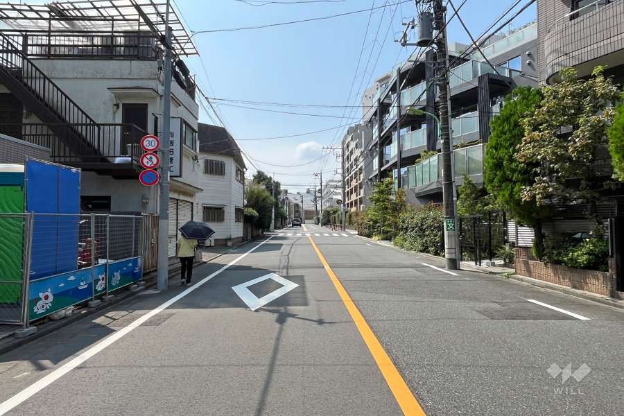 敷地東側の前面道路　