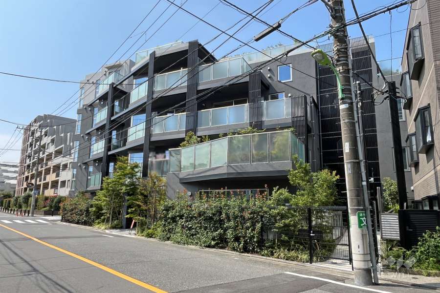 ロイヤルシーズン桜新町の外観（北東側から）