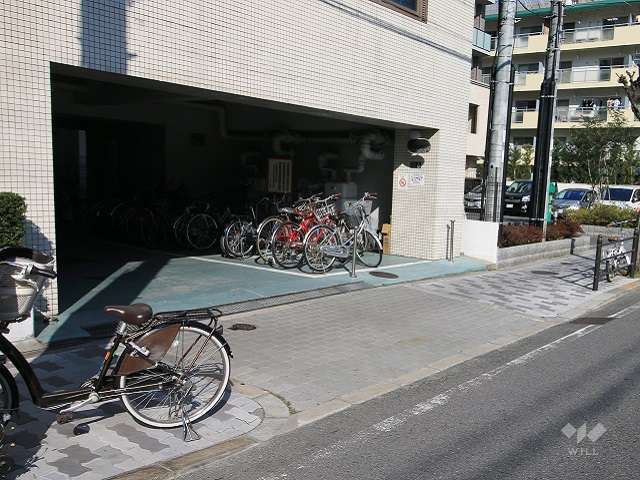 駐車場出入り口