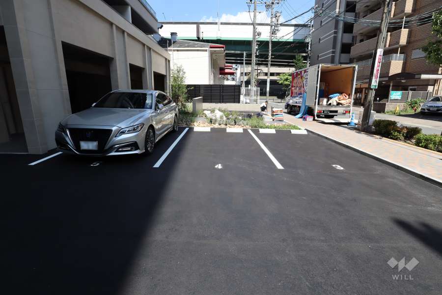 敷地内駐車場（屋外平面式）
