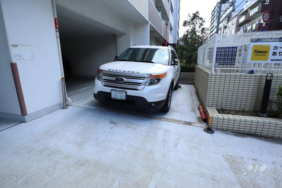 敷地内駐車場（屋外平面式）