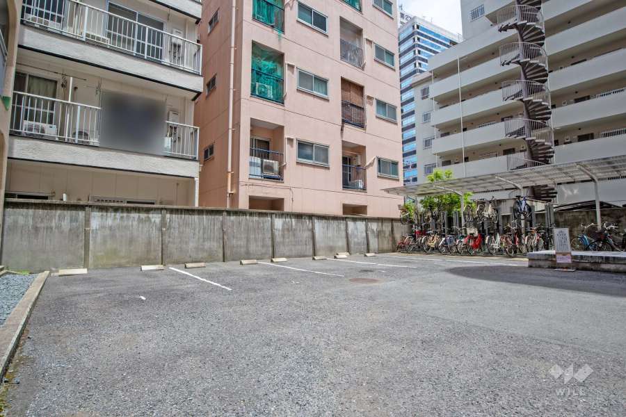 敷地内駐車場（屋外平面式）　