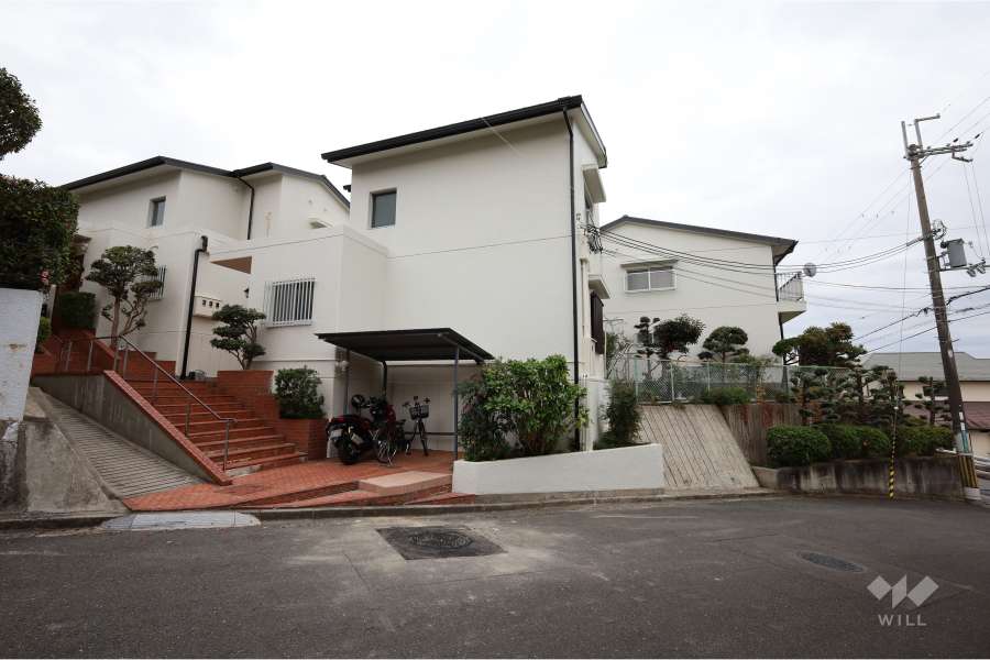 高槻南平台タウンハウスの外観（北側から）