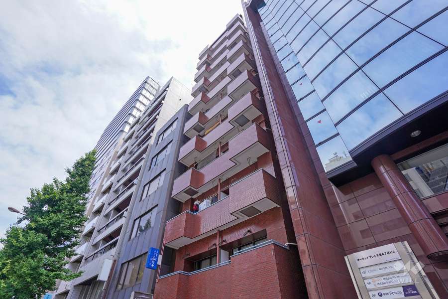 ワコー三田マンションの外観（北西側から）