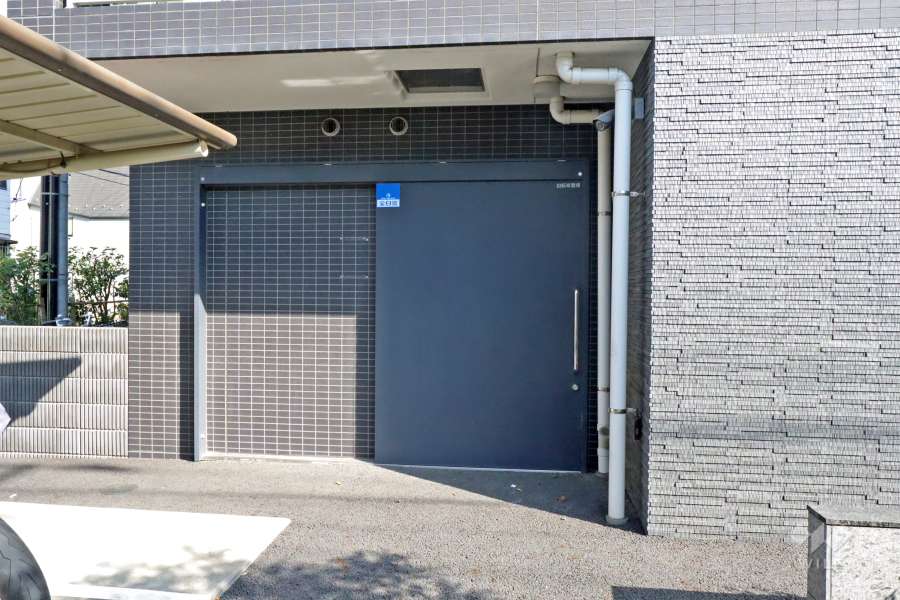 屋内に設けられた駐輪場