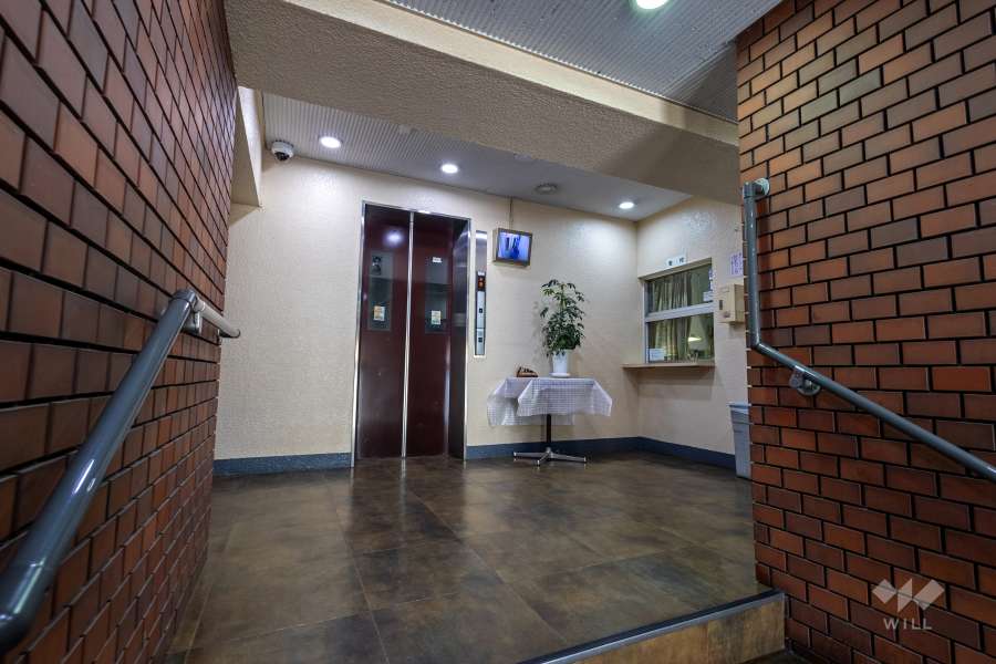 エントランスホール