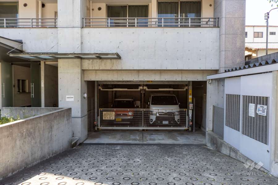 駐車場の出入り口・敷地内駐車場（屋内機械式）