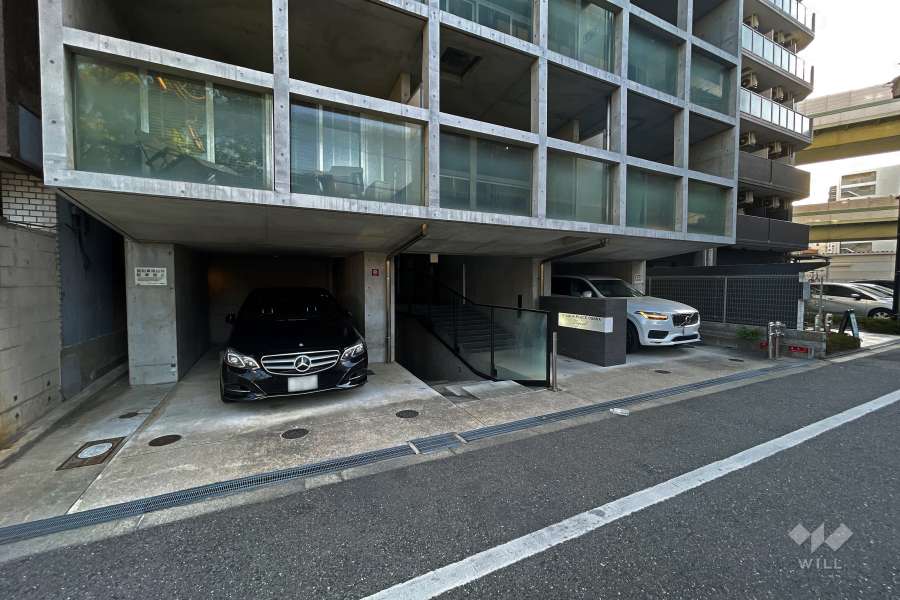 敷地内駐車場（屋内平面式）