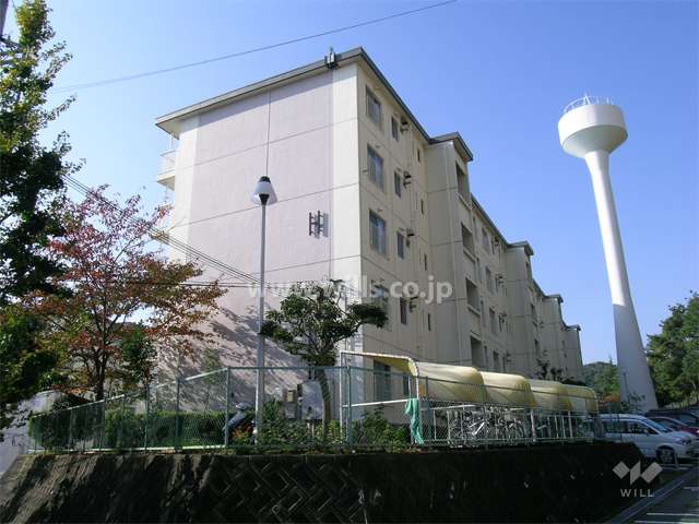 ライオンズマンション箕面Ｈ棟の外観（北東側から）