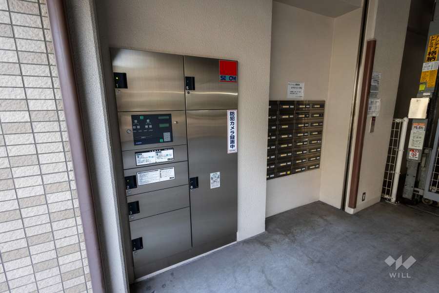 宅配ボックスと共用ポスト
